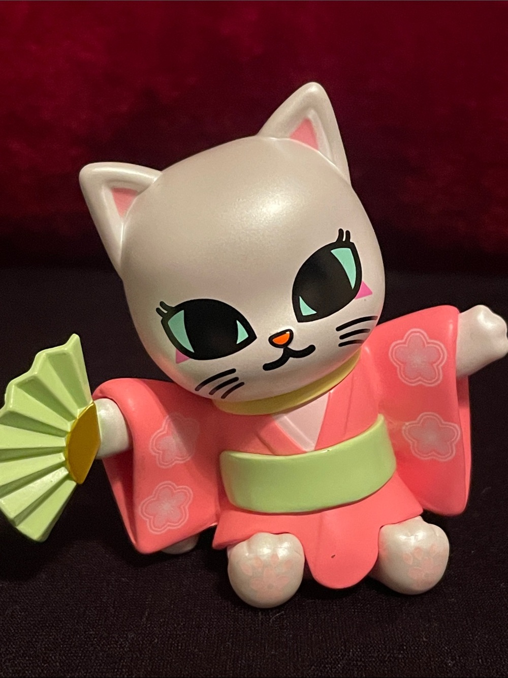 tokidoki Cherry Blossom Cat Vinyl Figure - Pink Kimono & Mint Obi - Picture 5 of 6